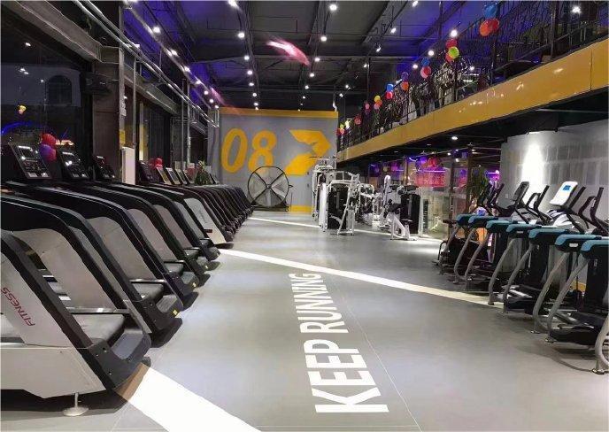 跑步機跑步和室外跑，到底哪個好？ 